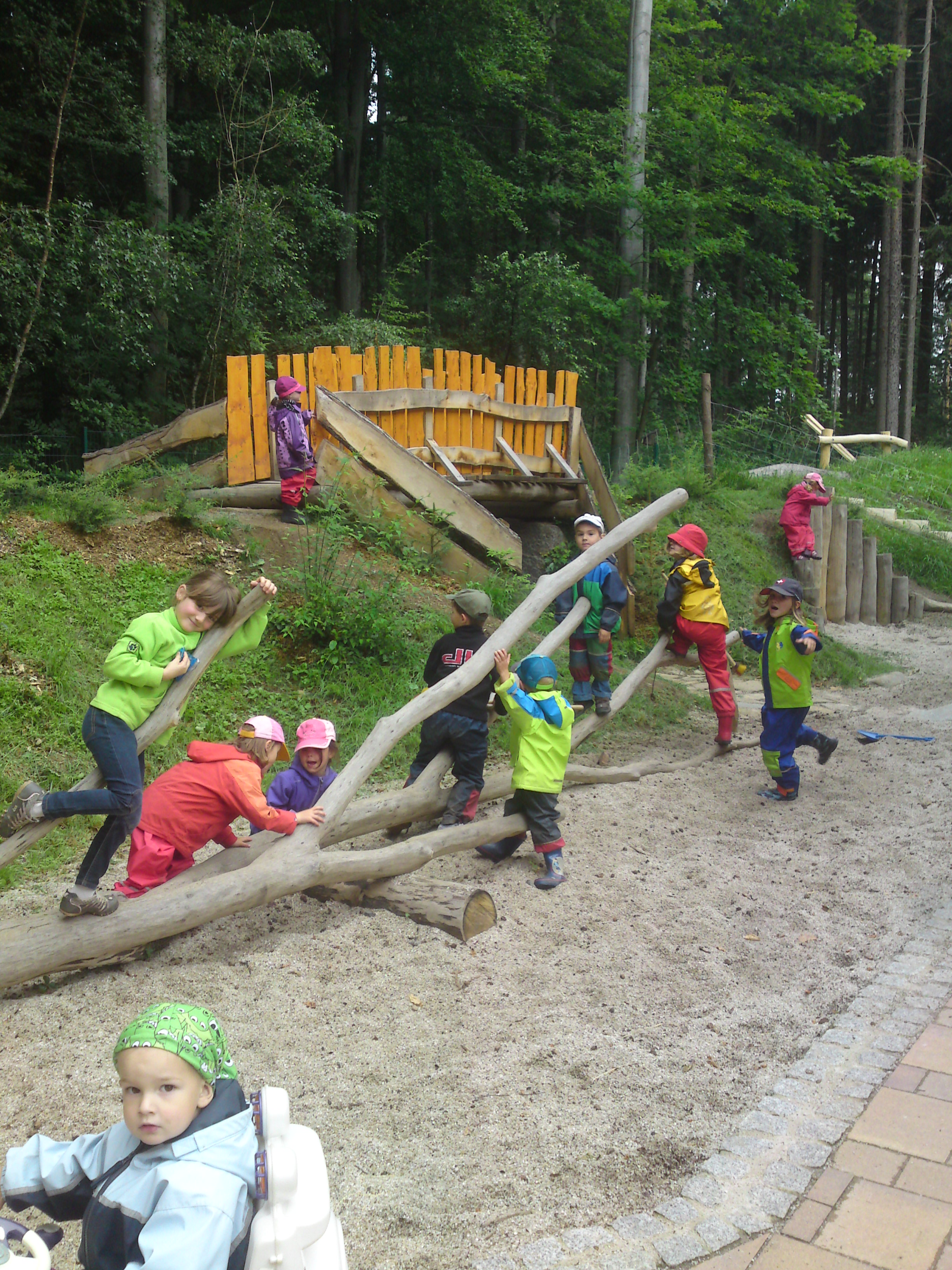 Christlicher Kindergarten Entdeckerland e.V. - Förderprogramme | Haus
